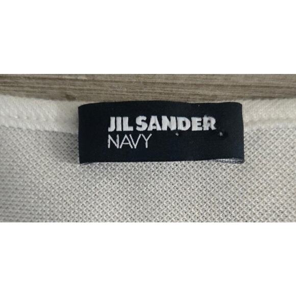 Jill Sander White Top Size Medium
Pre-loved - Picture 3 of 8
